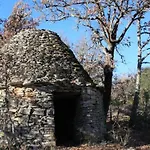 Des Pins Konukevi