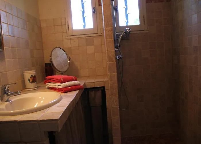 Des Pins Guest house